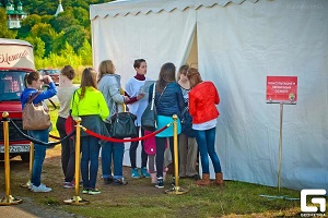 «Бюст мост» против рака молочной железы