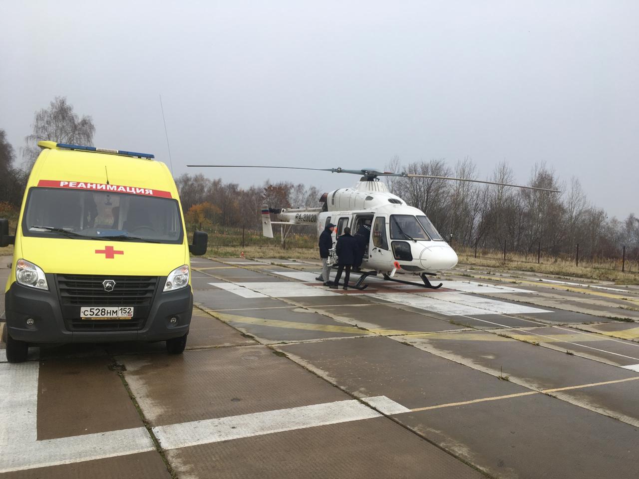 Подростка из Арзамаса экстренно доставили на вертолете в Нижний Новгород на операцию Подростка из Арзамаса экстренно доставили на вертолете в Нижний Новгород на операцию